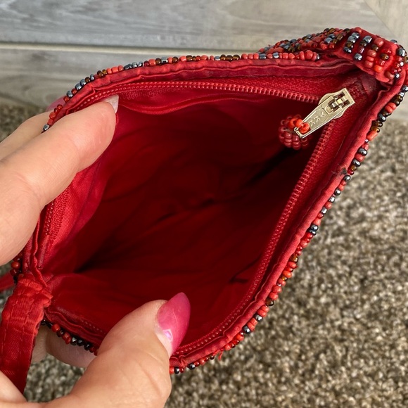 Vintage Red Seed Bead Crossbody Clutch Boho Handbag, Red Geometric Pattern Bag - Picture 7 of 7